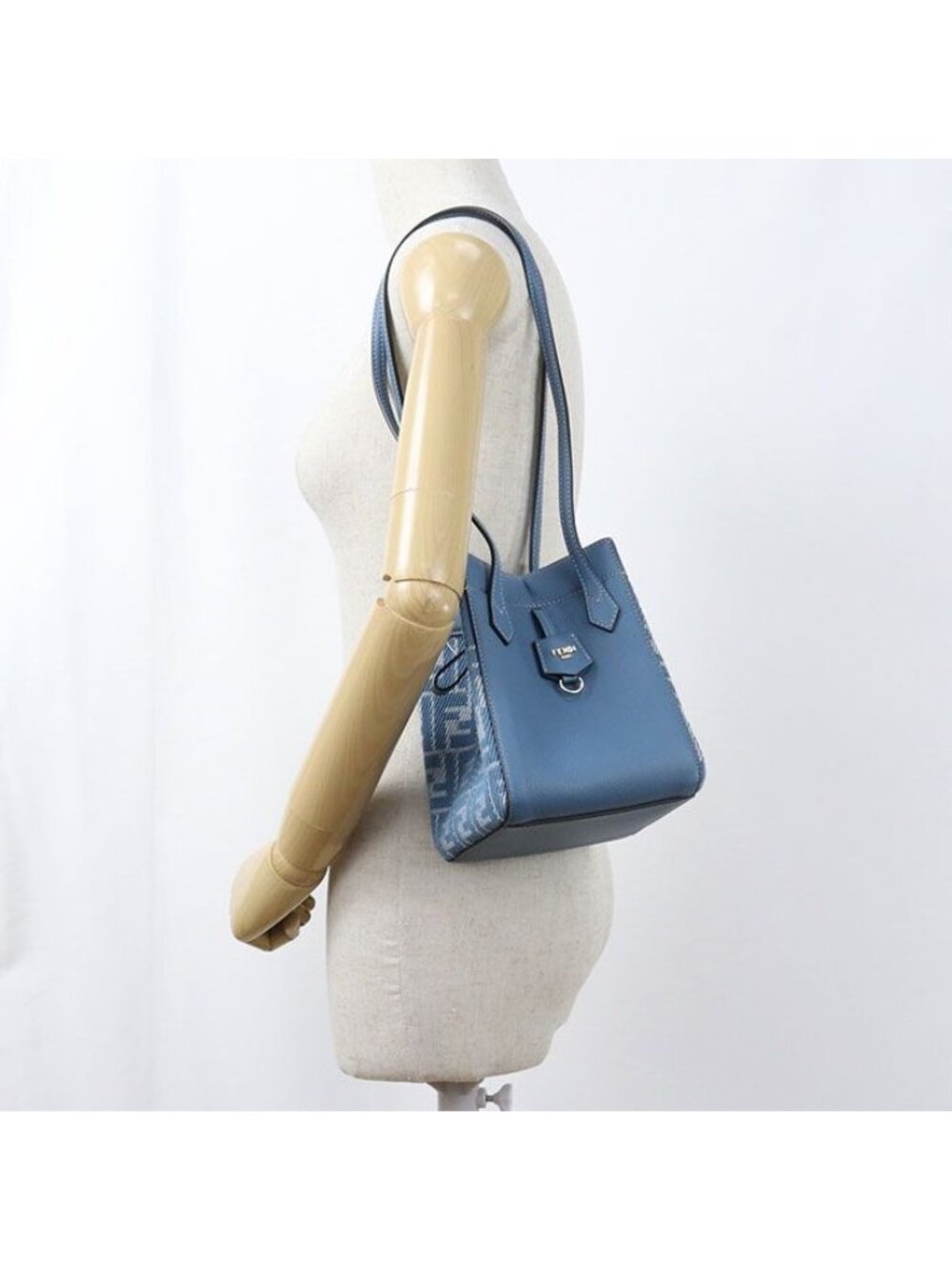 Fendi Origami Mini Zucca Shoulder Bag Calfskin Jacquard - Picture 8 of 8
